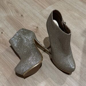 Elegant Silver Ankle Boots
